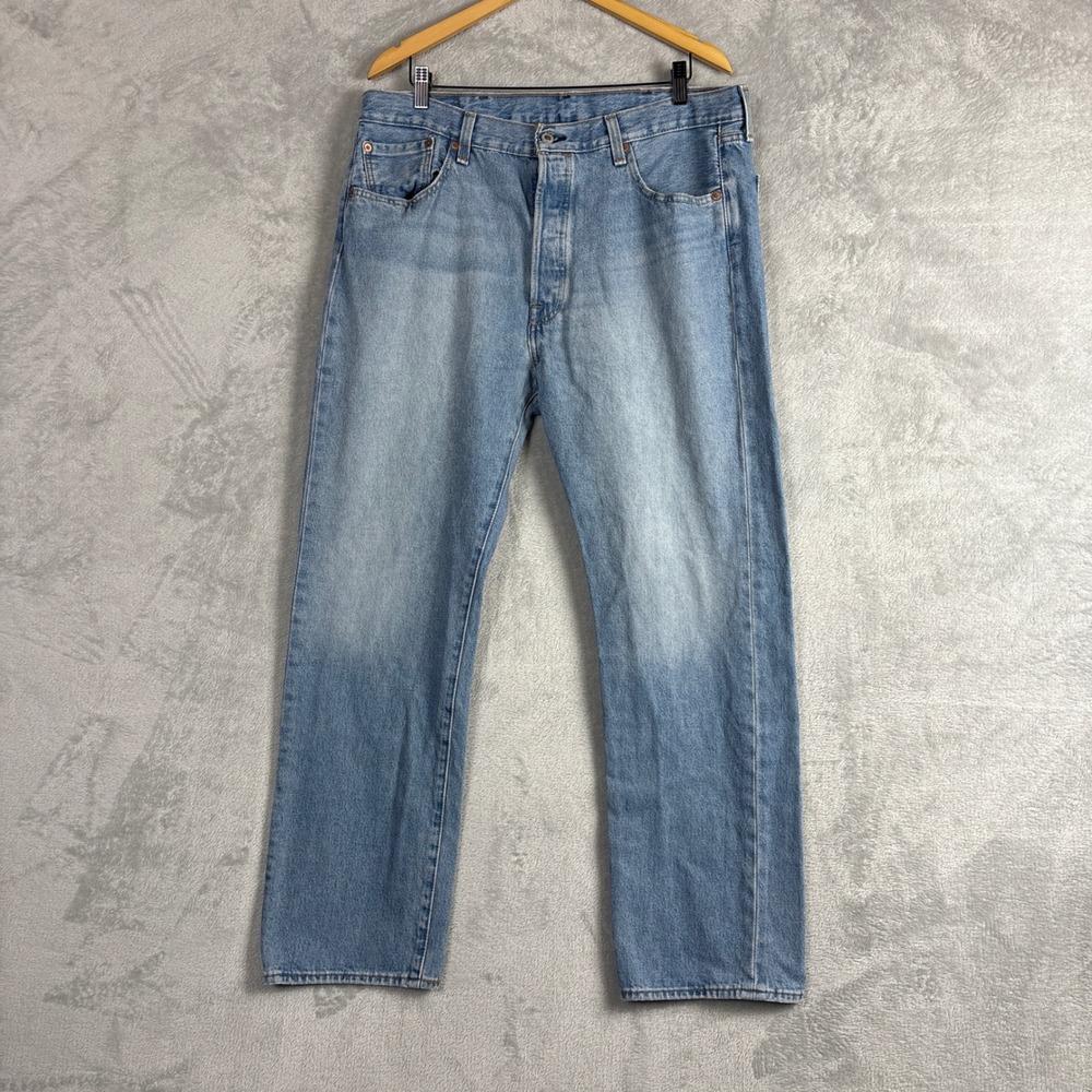Levis 501 Original Fit Mens Light Wash Blue Straight Leg Button Fly Jeans 38x32
